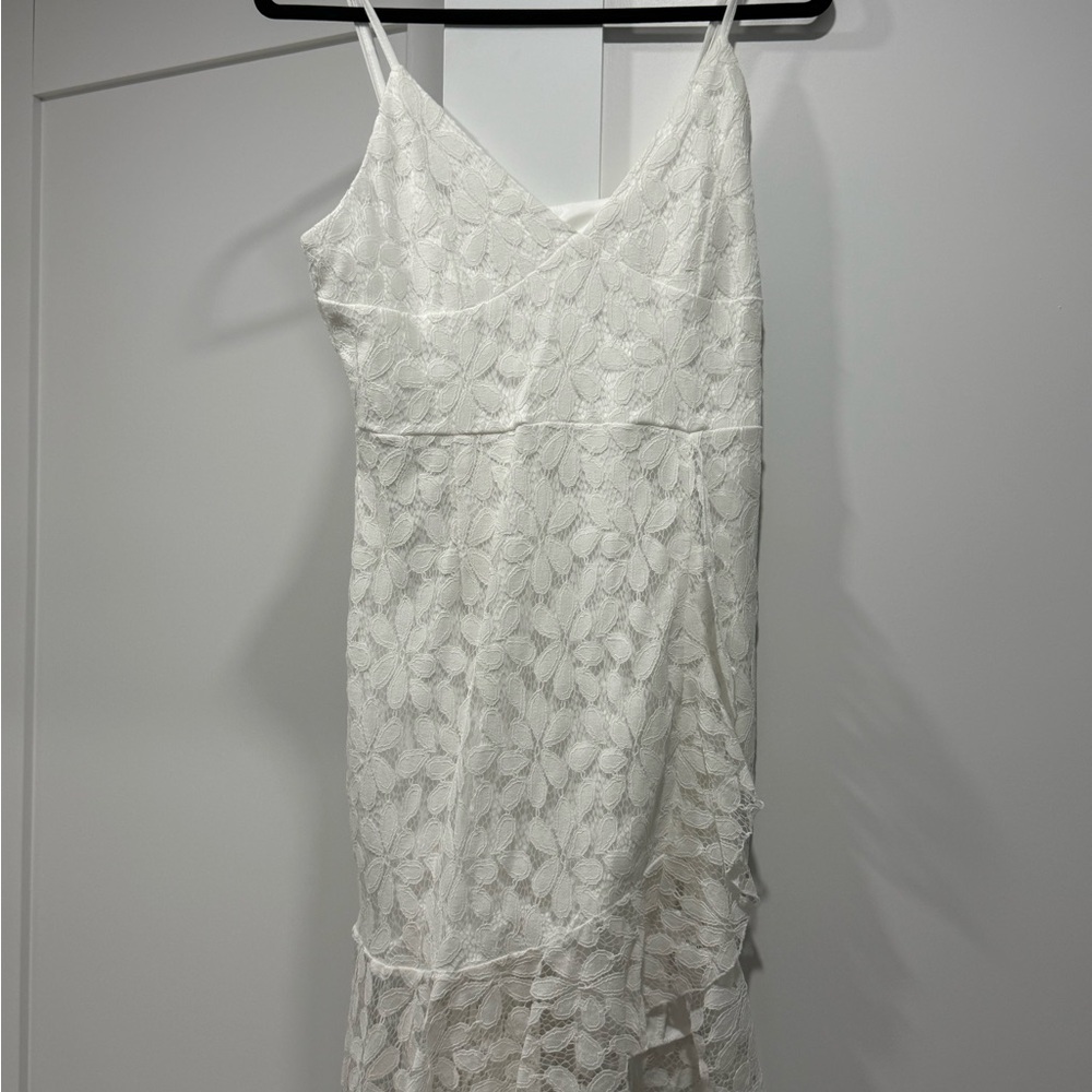 Elegant White Lace Dress